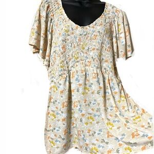 3/$13🌺CATO EST. 1946 Smocked Floral Babydoll Style Top🌺